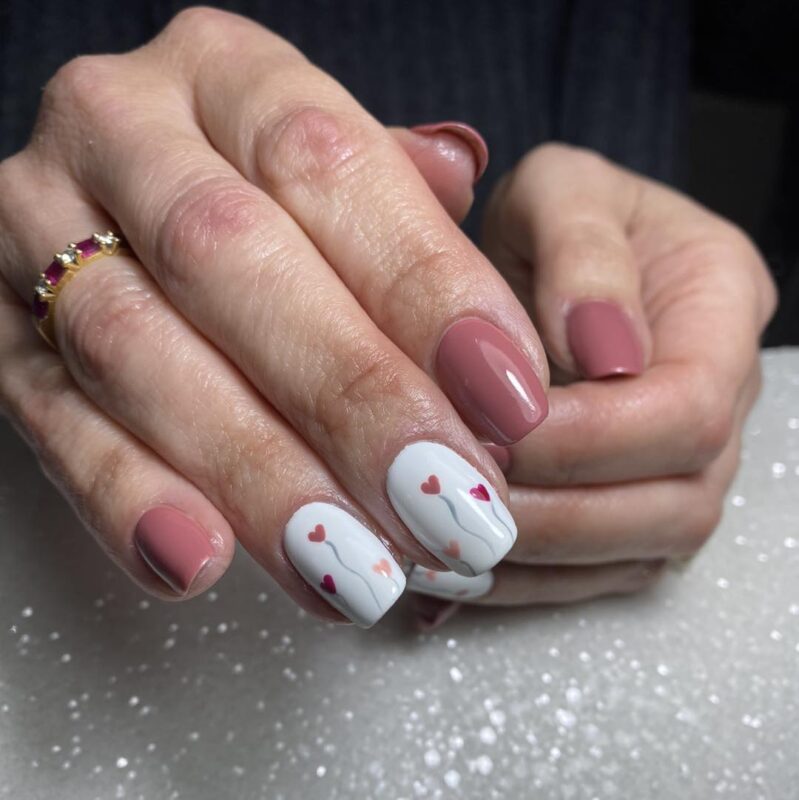 25 Adorable Mother's Day Nail Art Designs to Celebrate Motherhood 10 bloom.withbeth Flowing Hearts Mani