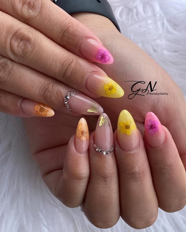 25 Adorable Mother's Day Nail Art Designs to Celebrate Motherhood 26 gabby nailz