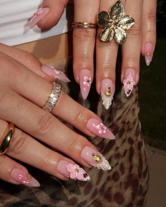 40 Beachy Nail Ideas for Every Style and Occasion 21 Golden Bloom Seashore