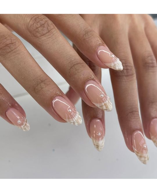 40 Beachy Nail Ideas for Every Style and Occasion 8 Seashell French Tips