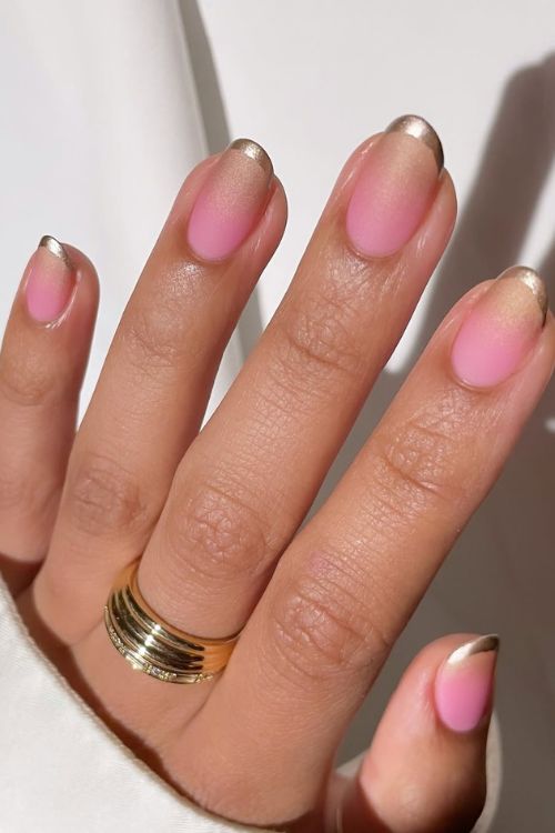 30 Stunning Graduation Nail Designs to Celebrate Your Big Day in 2025 28 Pink Gold Sunrise